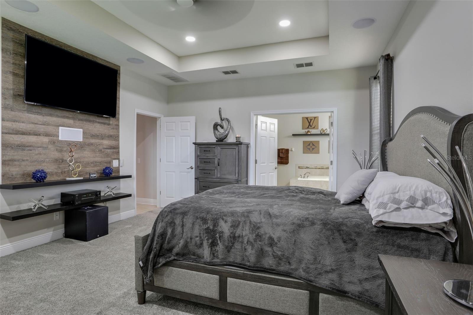 Image 20 of 38 For 19426 Whispering Brook Drive