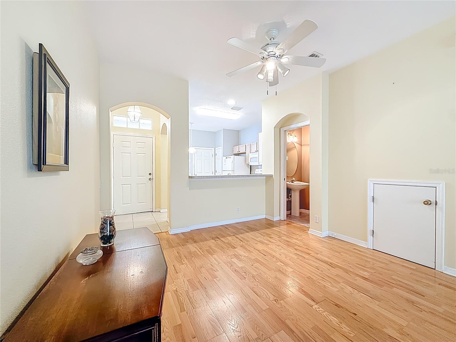 Image 10 of 31 For 3589 Country Pointe Place