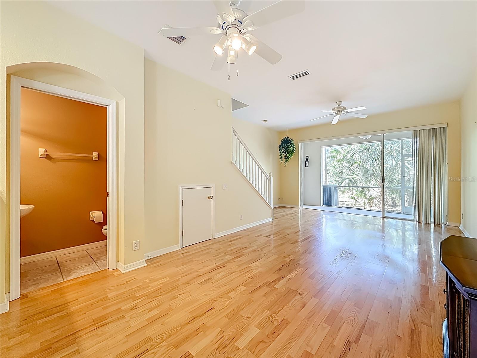 Image 3 of 31 For 3589 Country Pointe Place