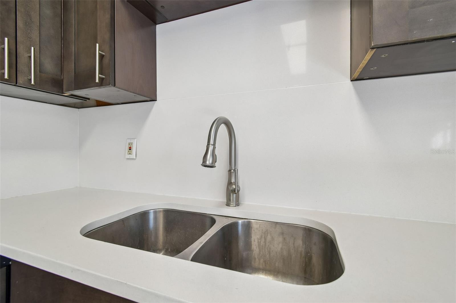 Listing photo id 9 for 3316 Louisiana Avenue