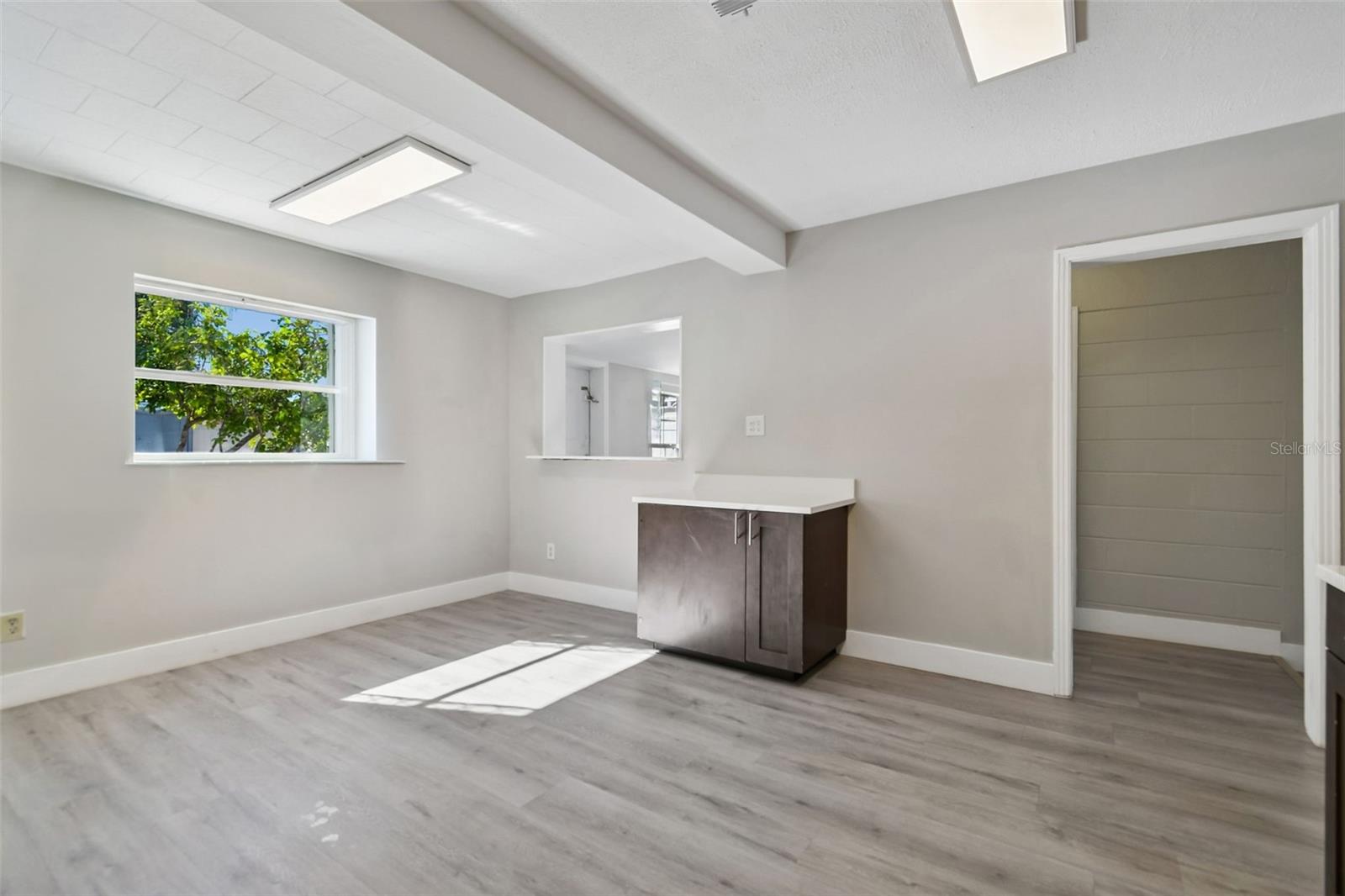 Listing photo id 10 for 3316 Louisiana Avenue