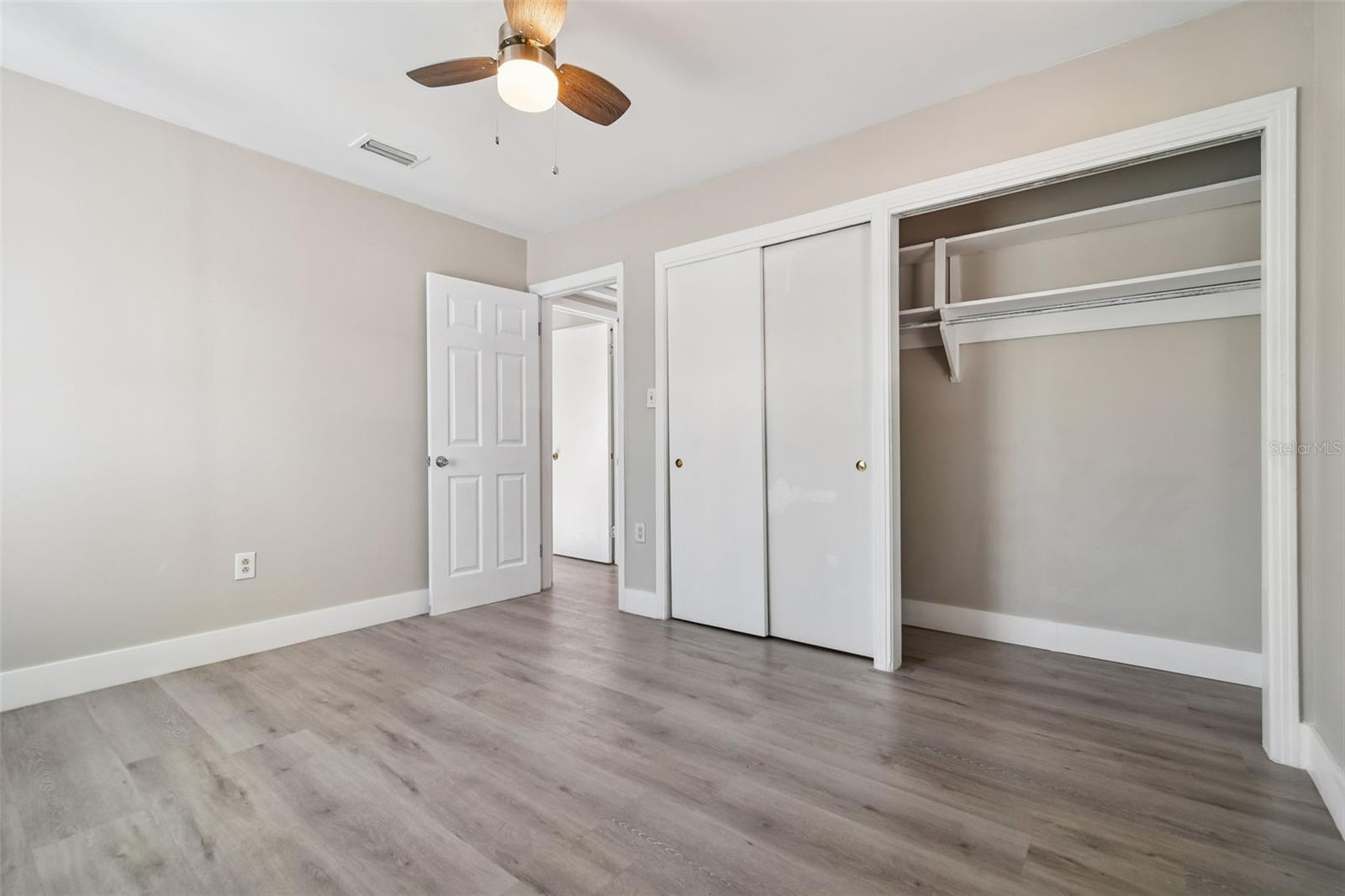 Listing photo id 18 for 3316 Louisiana Avenue