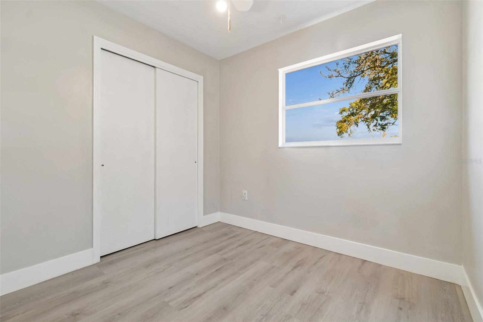 Listing photo id 23 for 3316 Louisiana Avenue