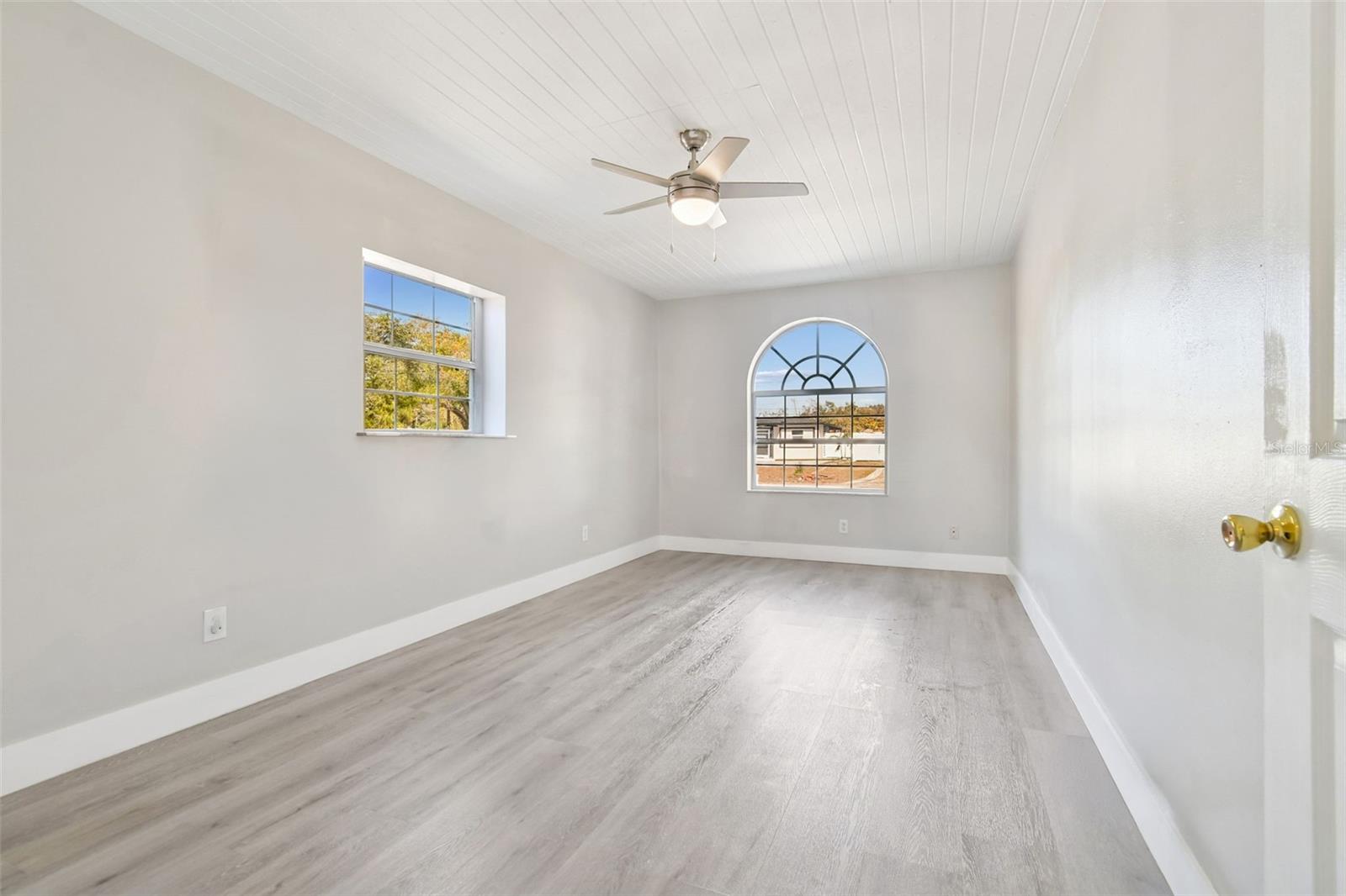 Listing photo id 28 for 3316 Louisiana Avenue