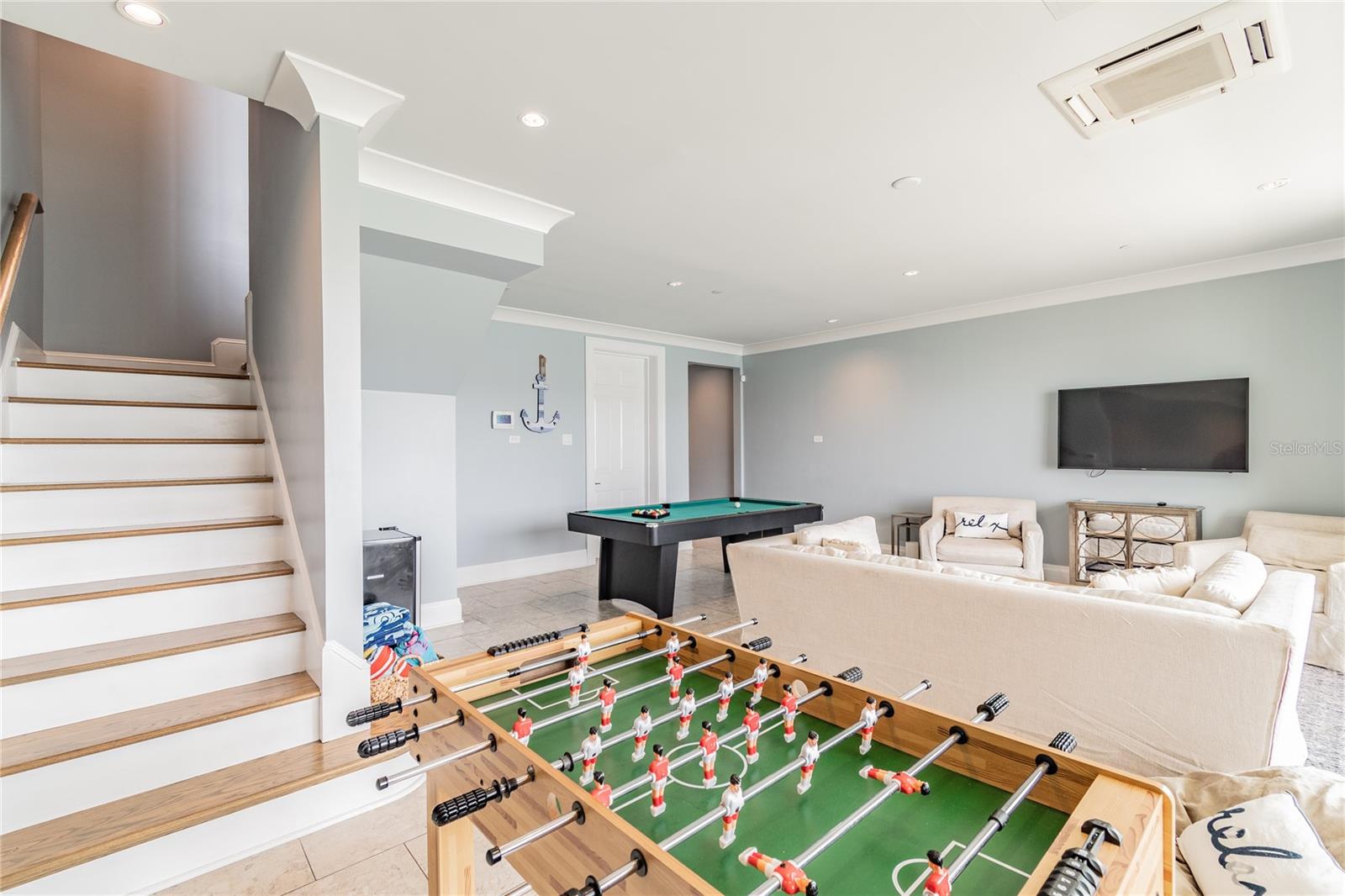 Image 6 of 67 For 164 Brightwater Drive 2