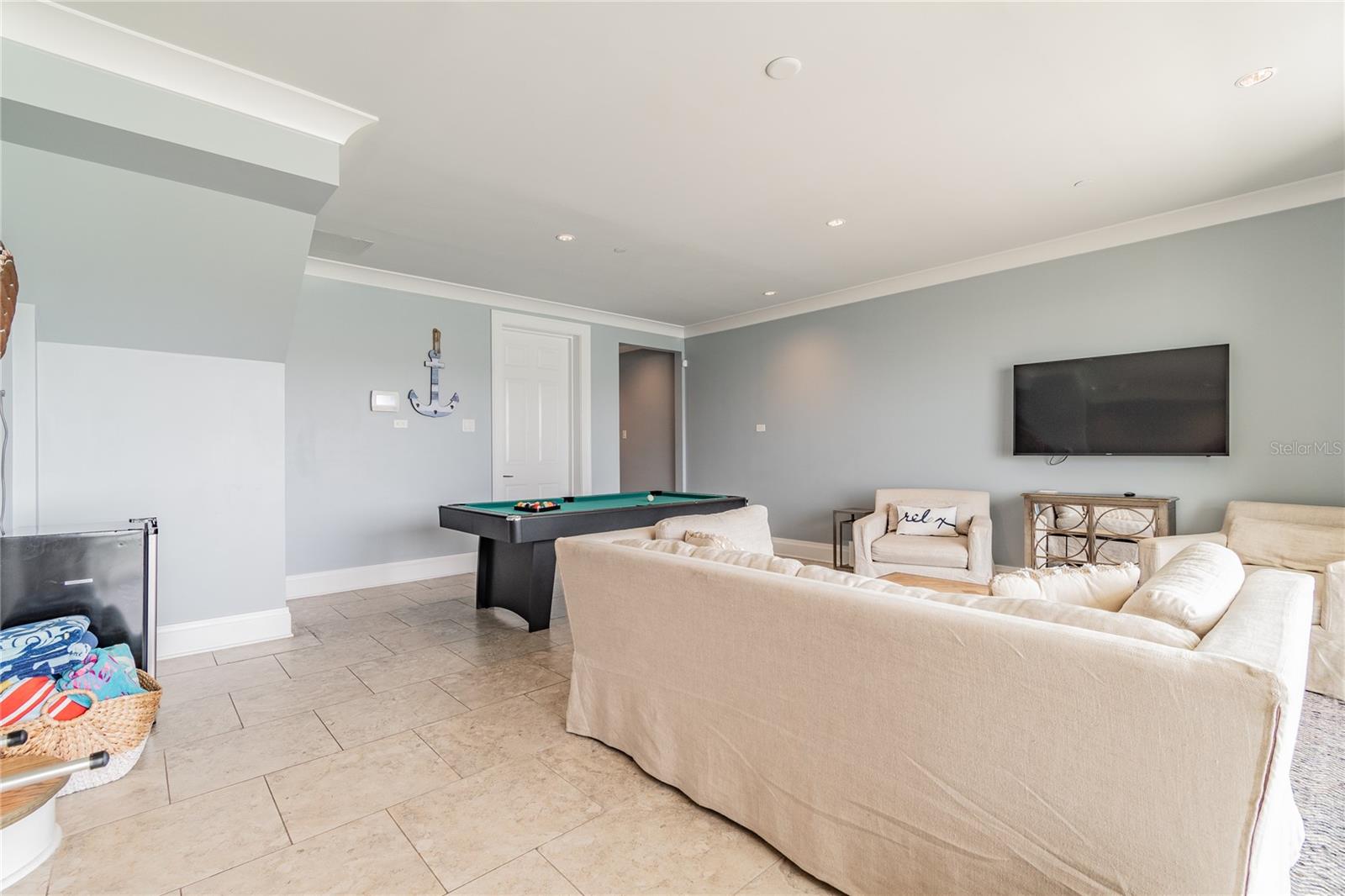 Image 7 of 67 For 164 Brightwater Drive 2