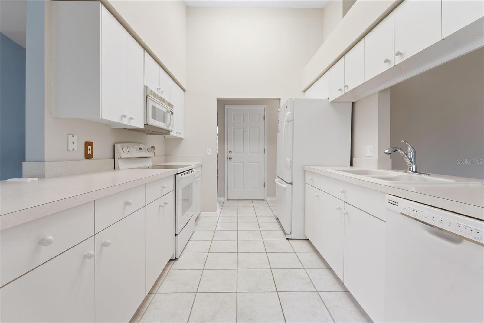 Image 10 of 49 For 1031 Almondwood Drive