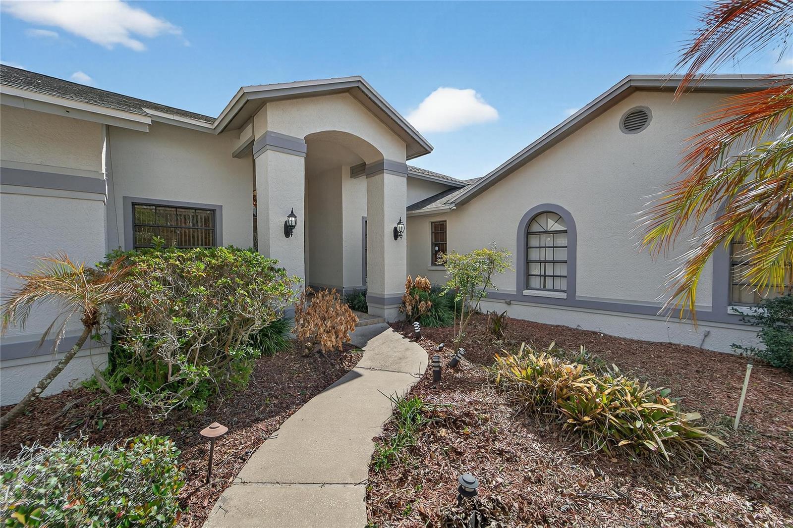 Image 10 of 78 For 2910 Pine Club Drive