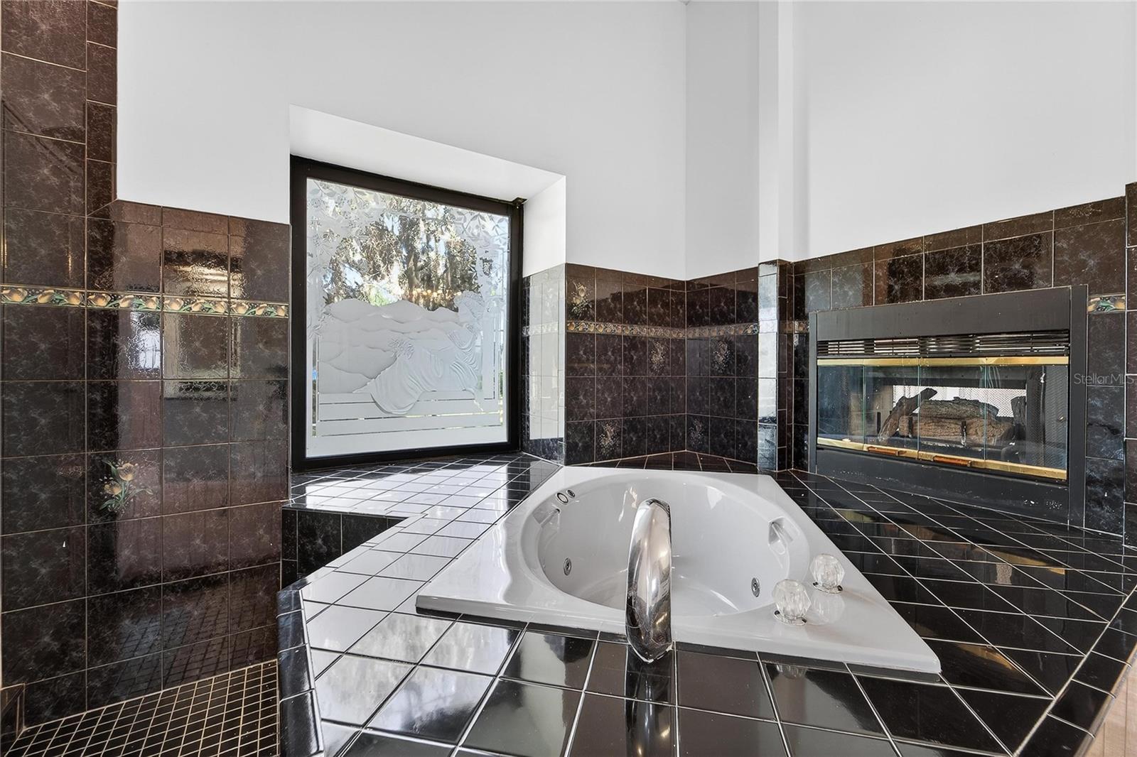 Image 34 of 78 For 2910 Pine Club Drive