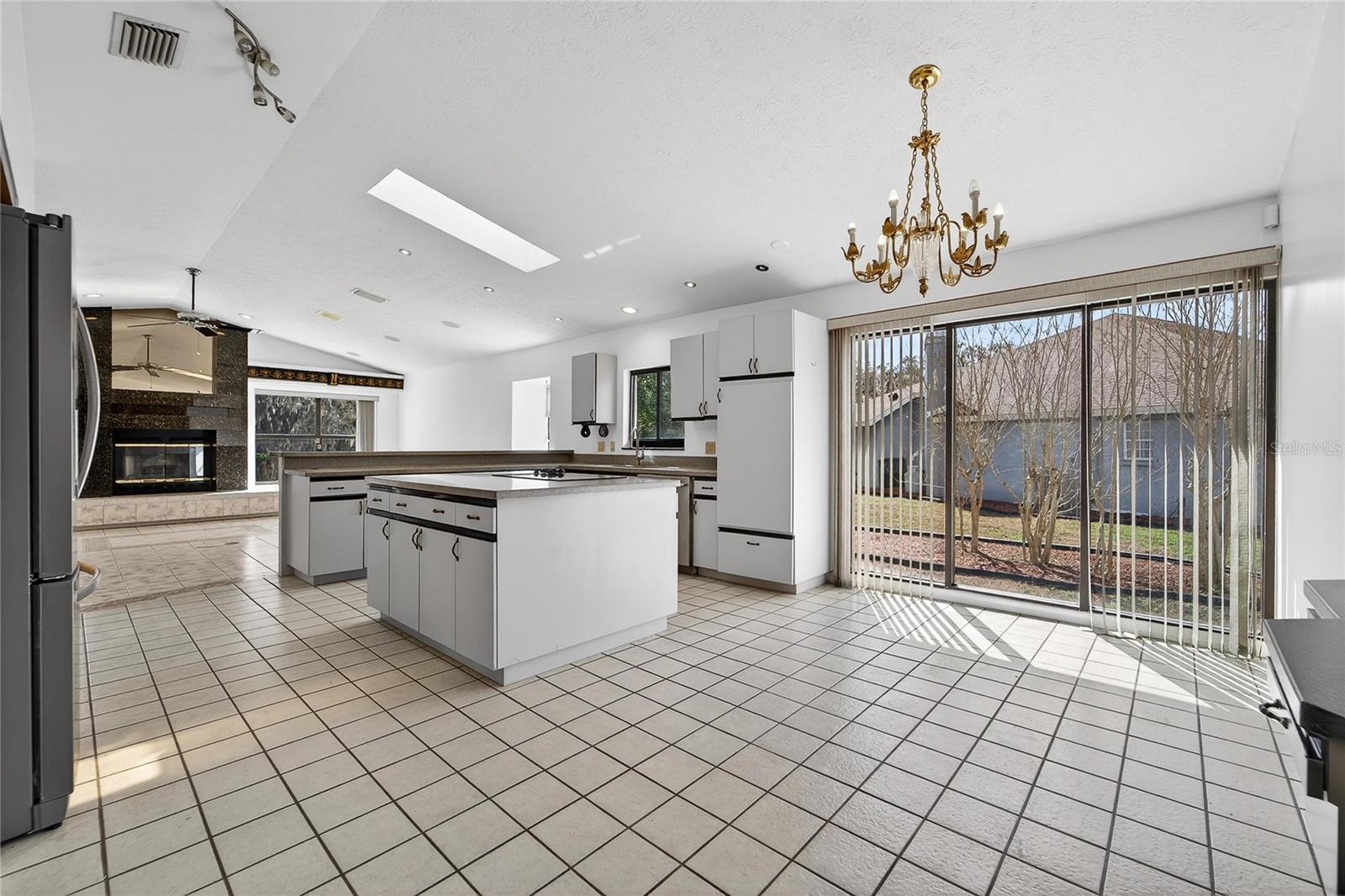 Image 40 of 78 For 2910 Pine Club Drive