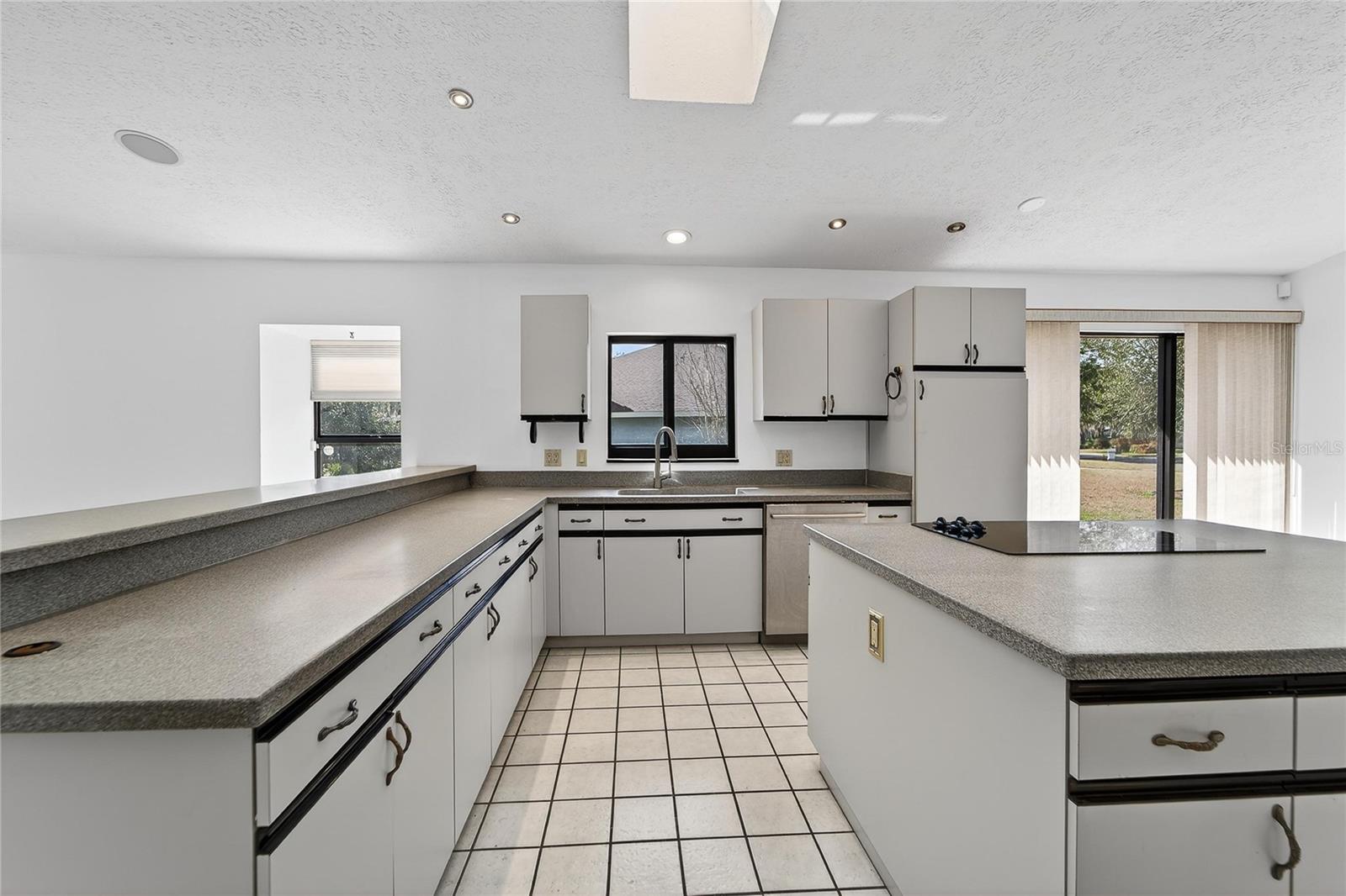 Image 45 of 78 For 2910 Pine Club Drive