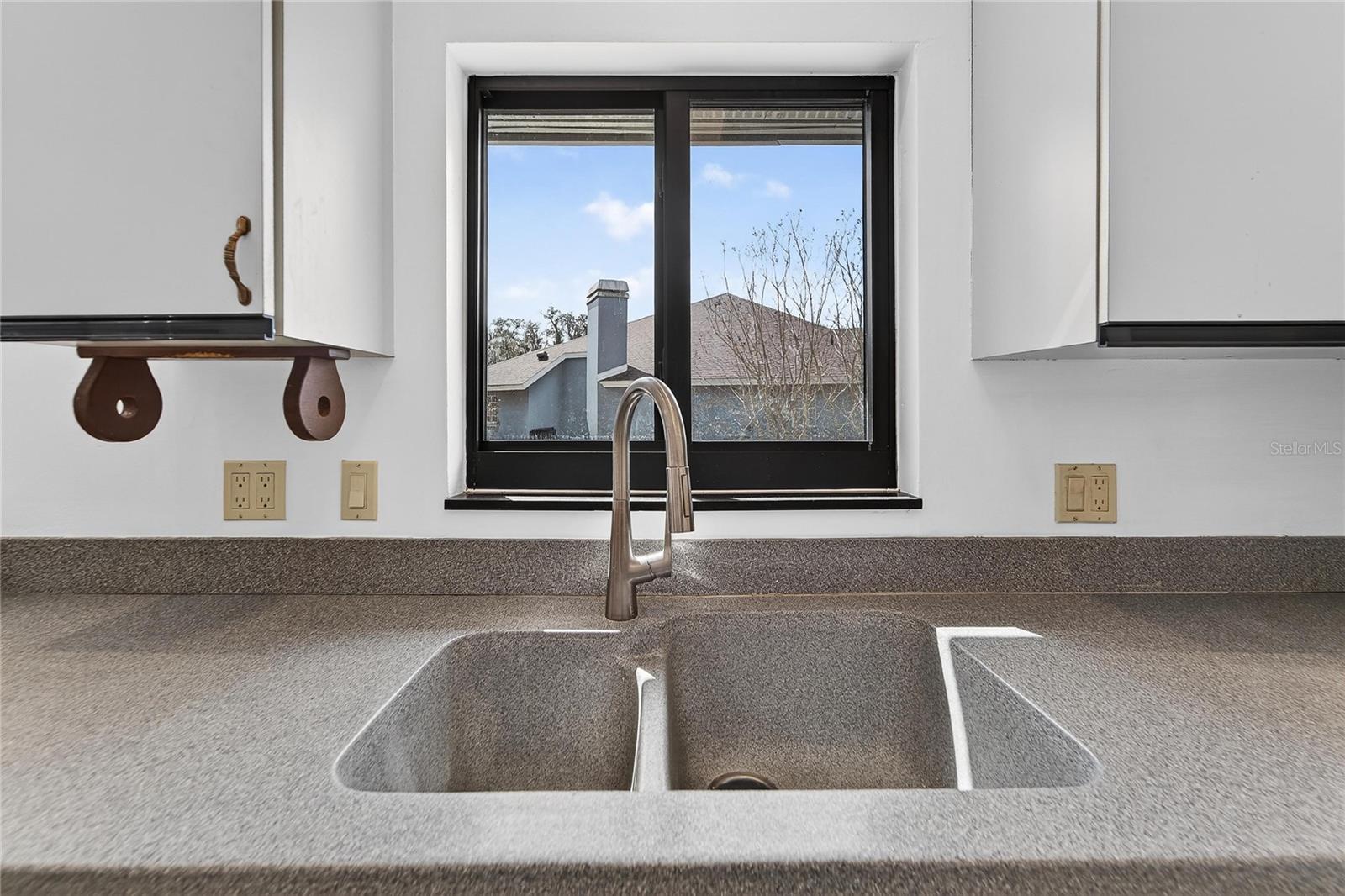 Image 50 of 78 For 2910 Pine Club Drive