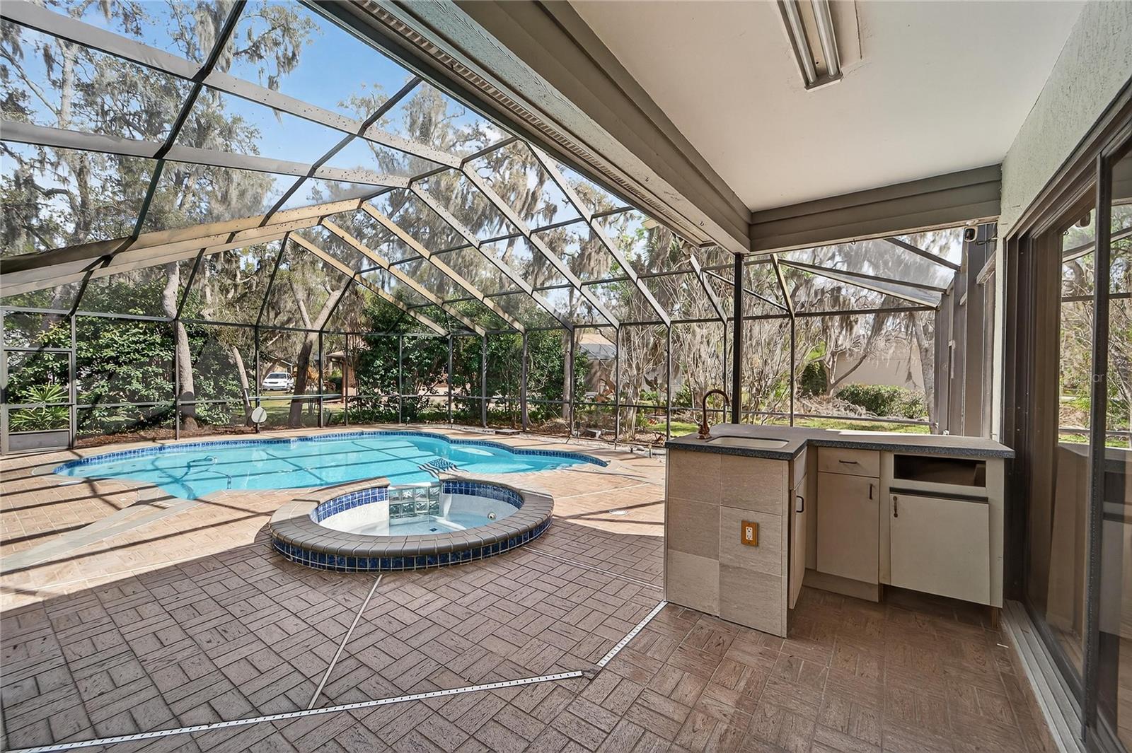 Image 7 of 78 For 2910 Pine Club Drive