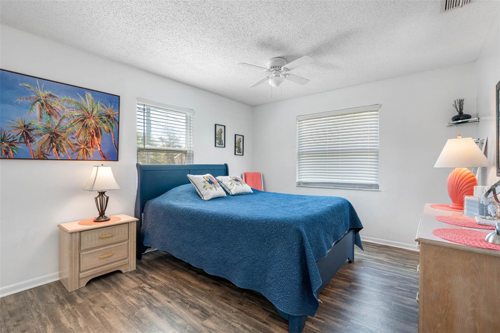 Listing photo id 15 for 115 15th Avenue A