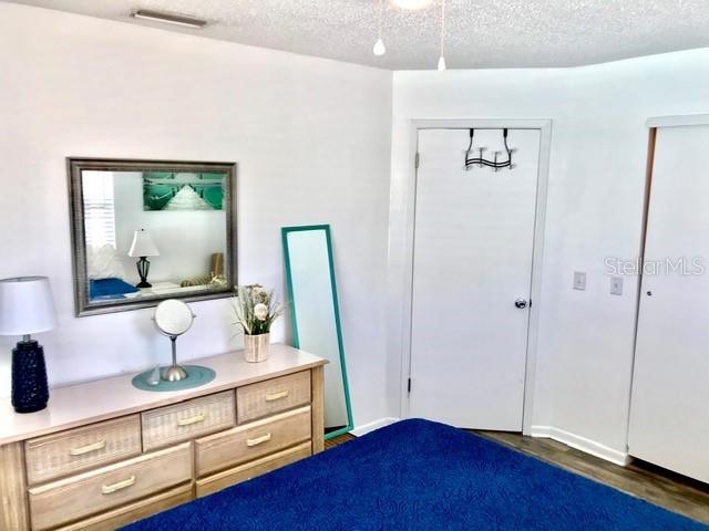 Listing photo id 17 for 115 15th Avenue A