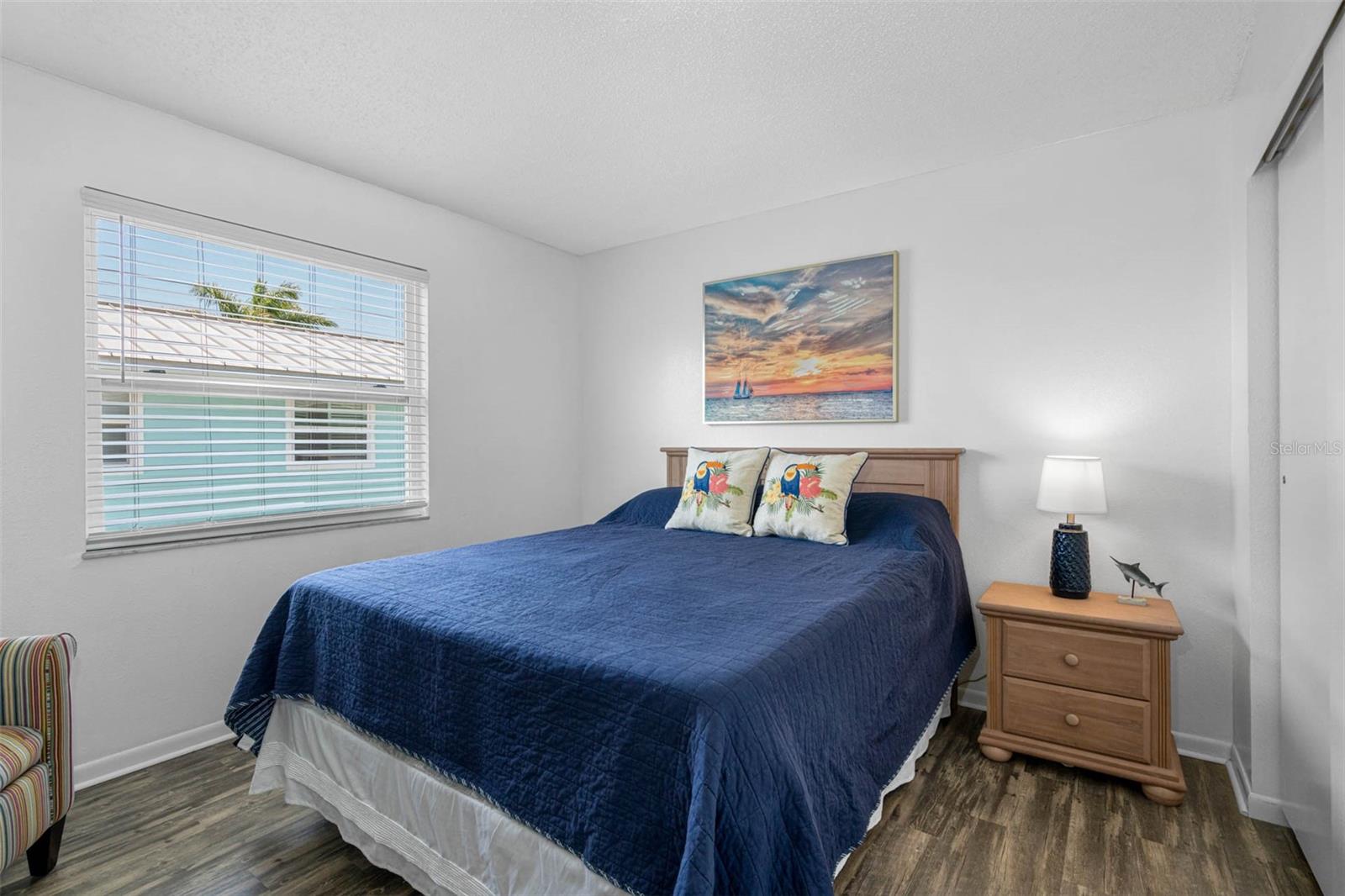 Listing photo id 18 for 115 15th Avenue A