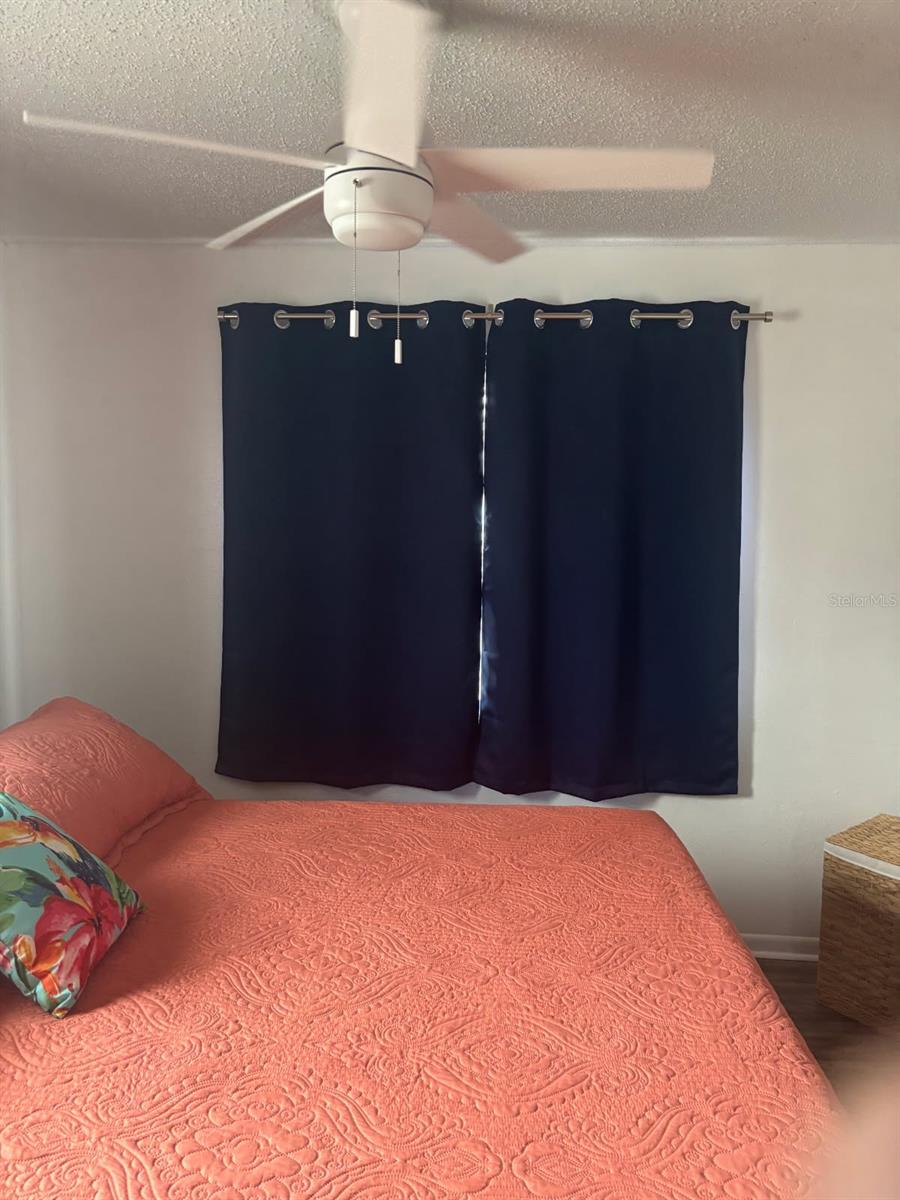 Listing photo id 21 for 115 15th Avenue A