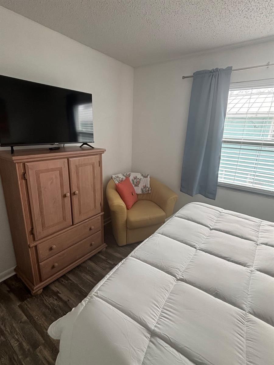 Listing photo id 22 for 115 15th Avenue A