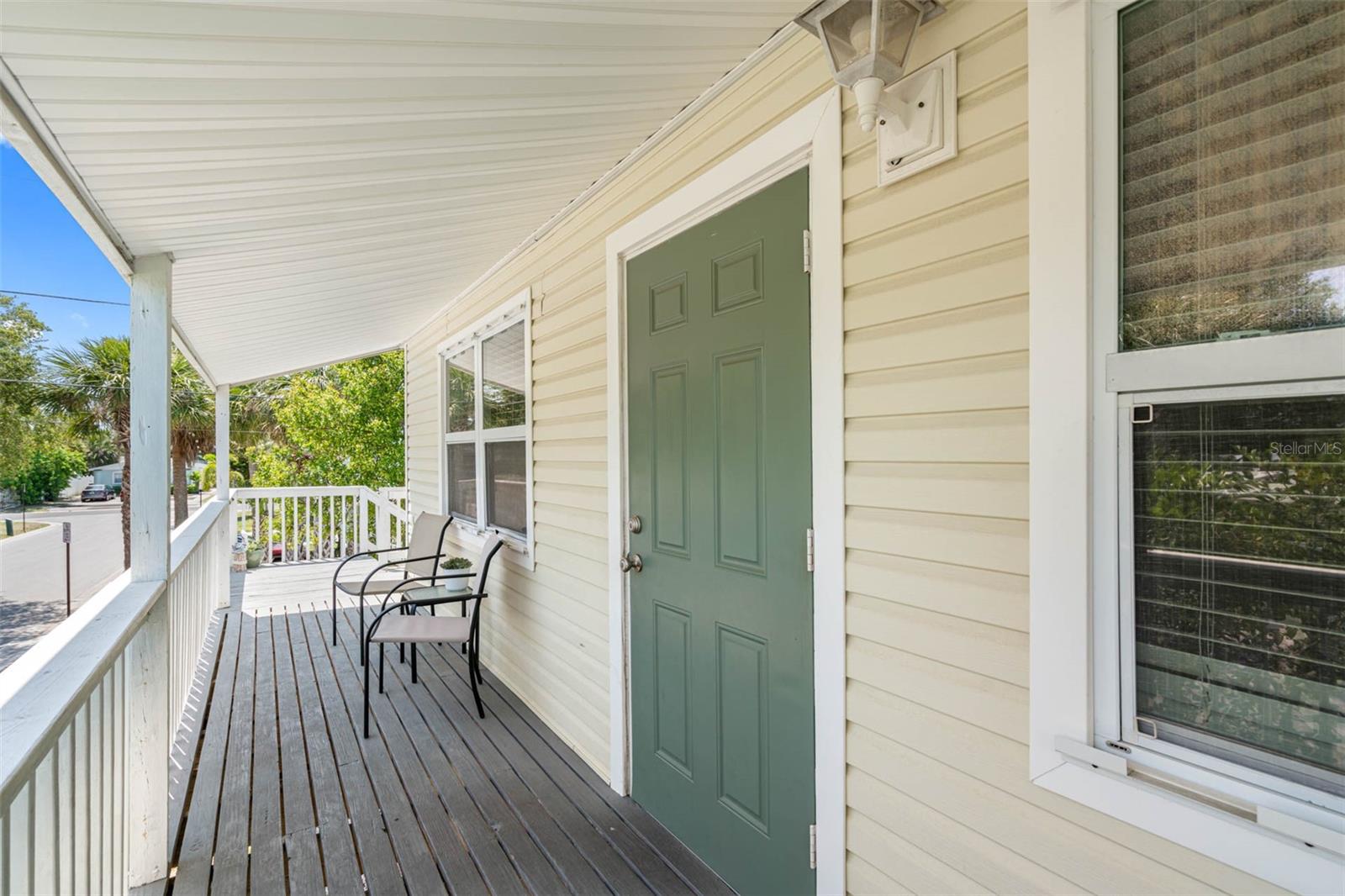 Listing photo id 29 for 115 15th Avenue A