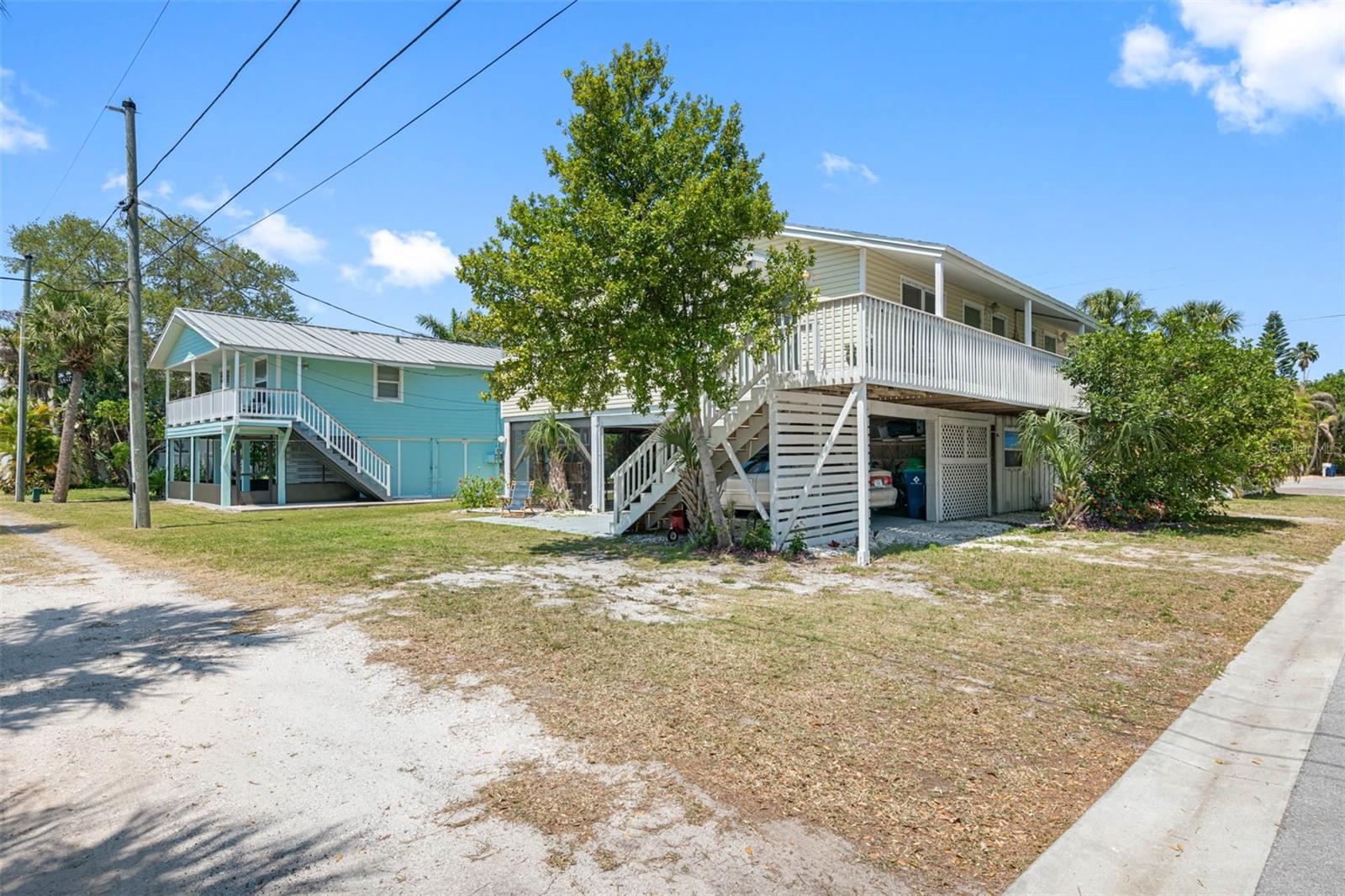 Listing photo id 32 for 115 15th Avenue A