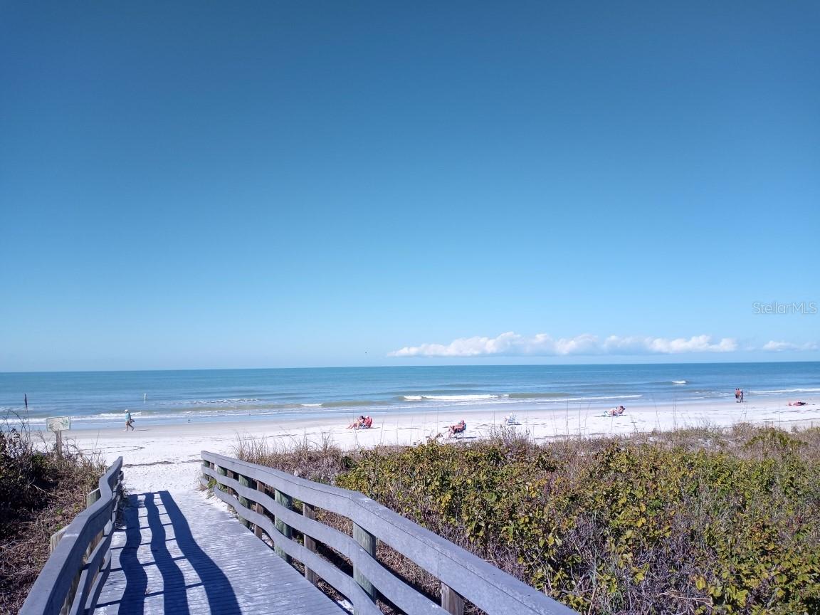 Listing photo id 55 for 115 15th Avenue A