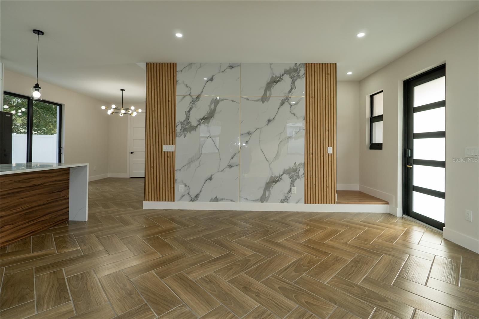 Image 15 of 52 For 12905 Worchester Avenue