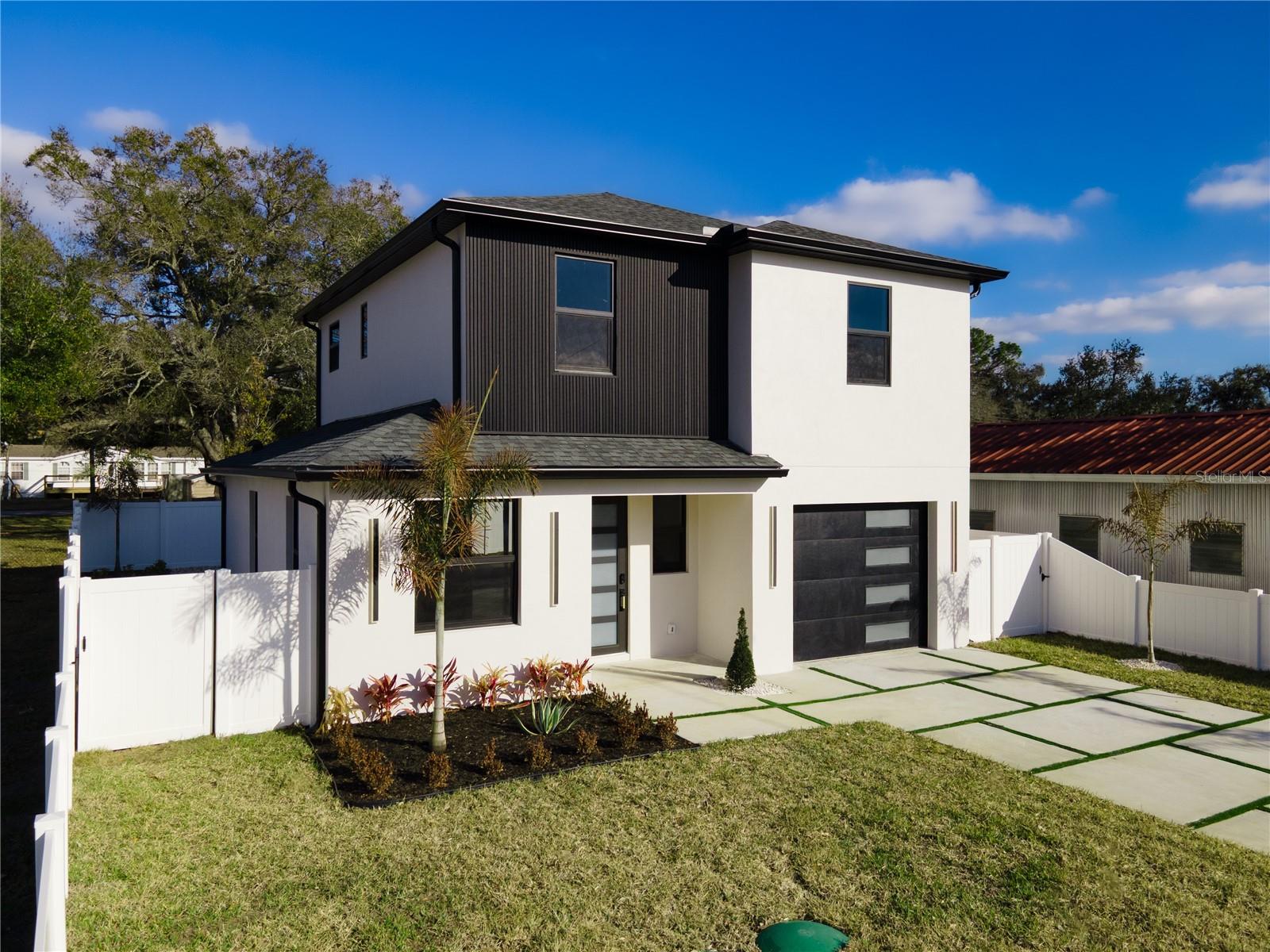 Image 3 of 52 For 12905 Worchester Avenue