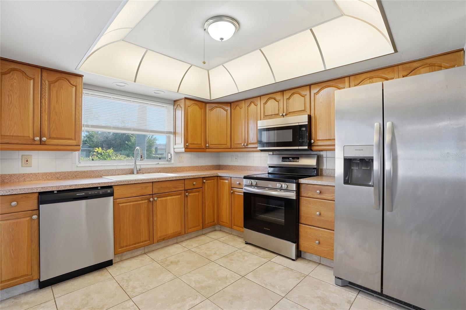 Image 12 of 44 For 6338 21st Street N