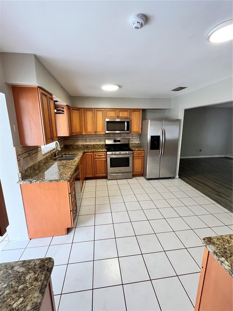 Image 10 of 80 For 1128 Trellis Avenue