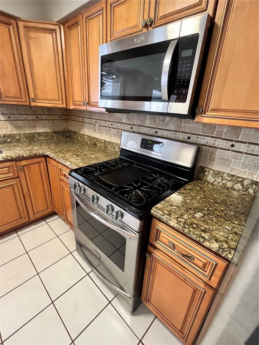 Image 14 of 80 For 1128 Trellis Avenue