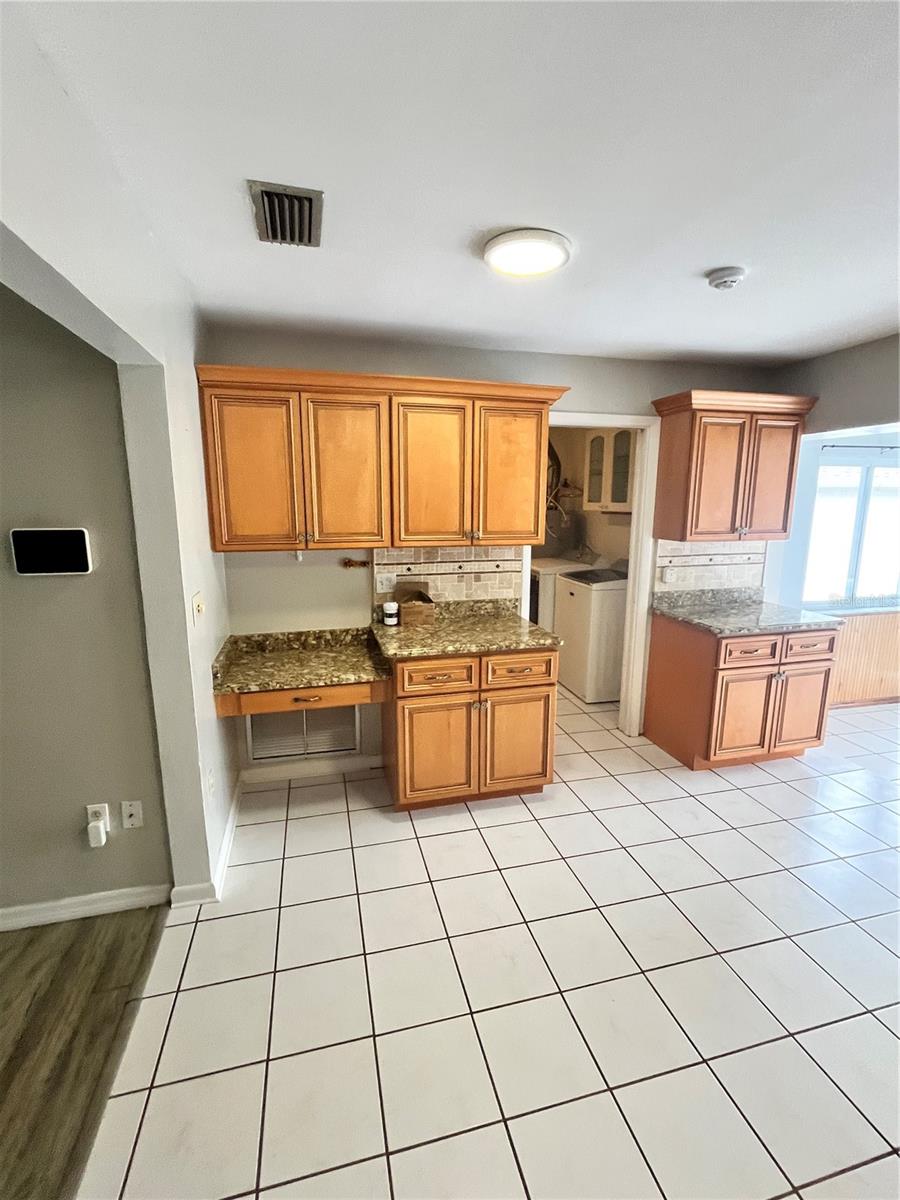 Image 15 of 80 For 1128 Trellis Avenue