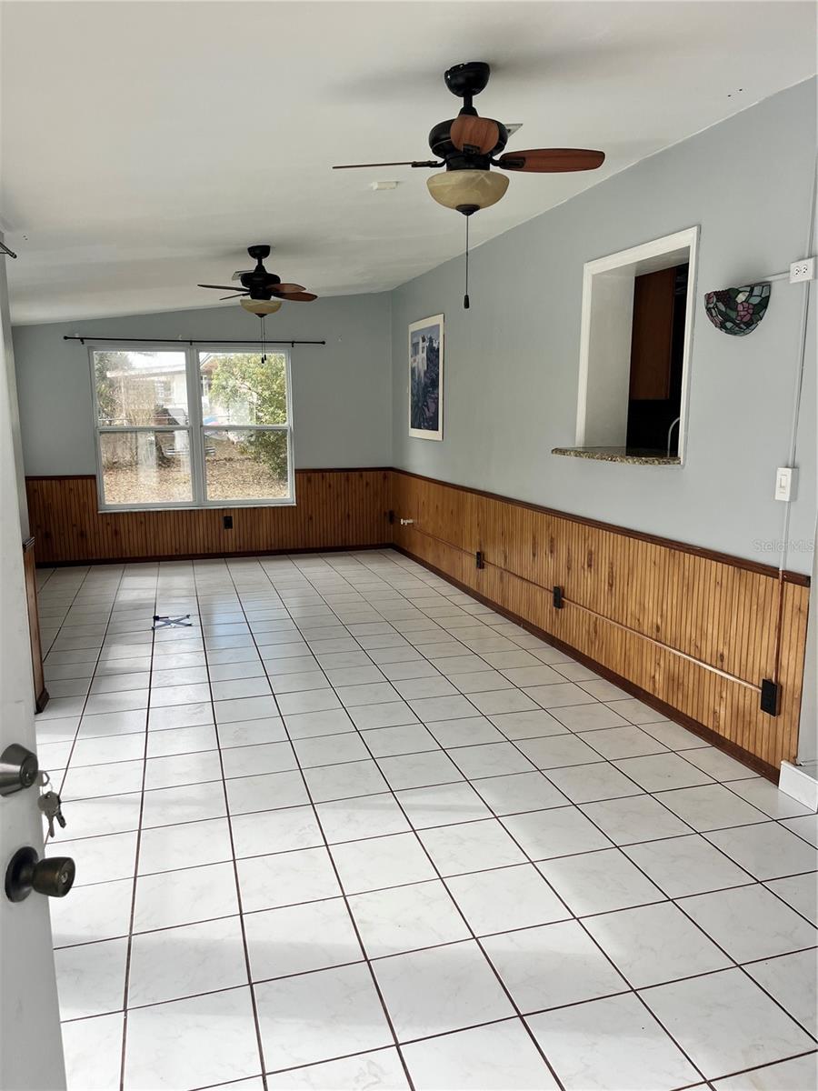 Image 19 of 80 For 1128 Trellis Avenue