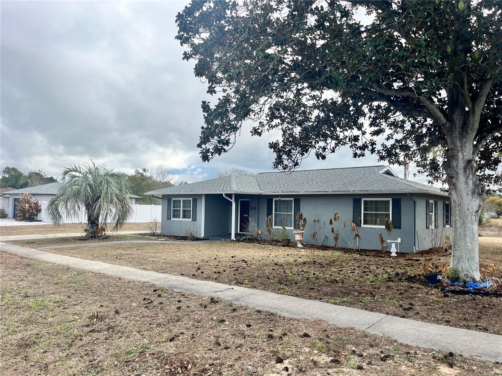 Image 4 of 80 For 1128 Trellis Avenue