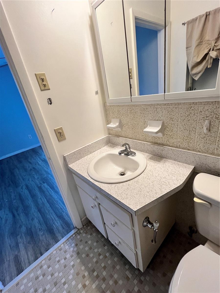 Image 45 of 80 For 1128 Trellis Avenue