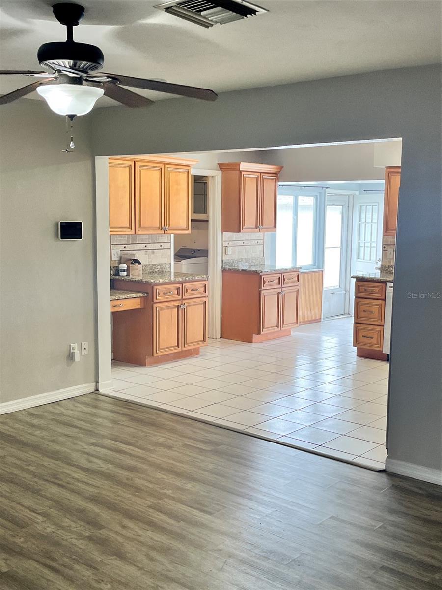 Image 51 of 80 For 1128 Trellis Avenue