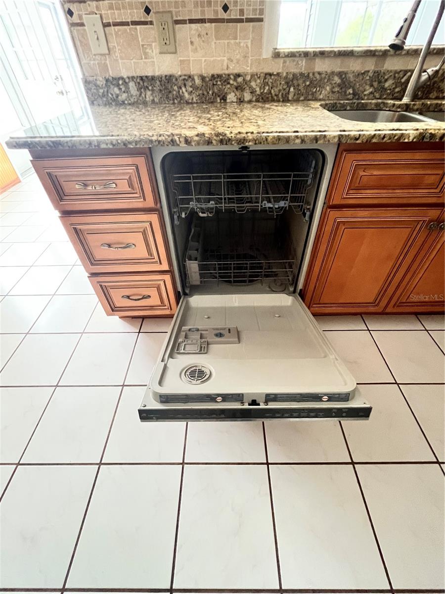 Image 65 of 80 For 1128 Trellis Avenue