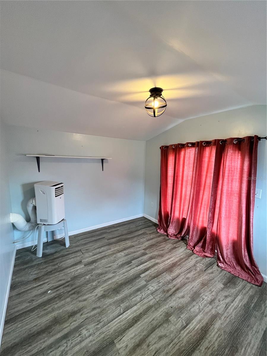 Image 73 of 80 For 1128 Trellis Avenue