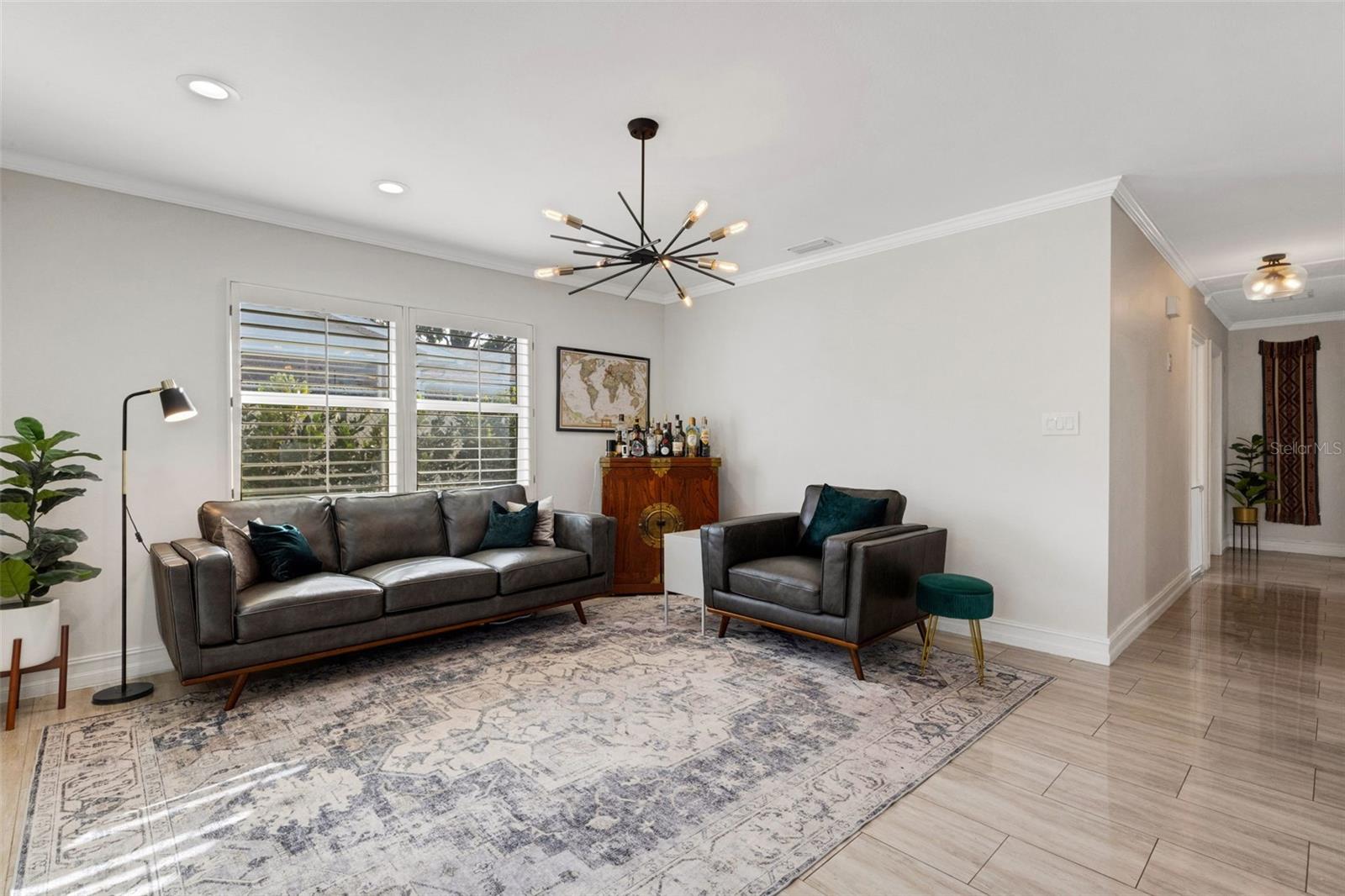 Image 18 of 39 For 2914 Lake Avenue