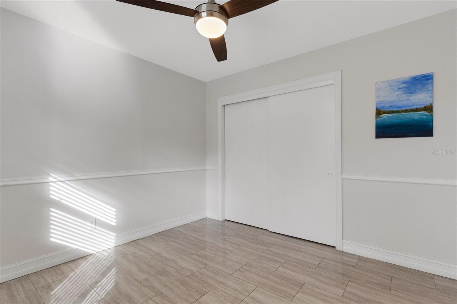 Image 20 of 39 For 2914 Lake Avenue