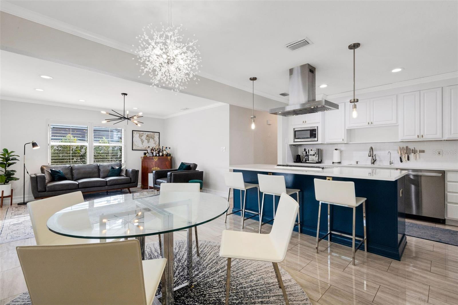 Image 24 of 39 For 2914 Lake Avenue