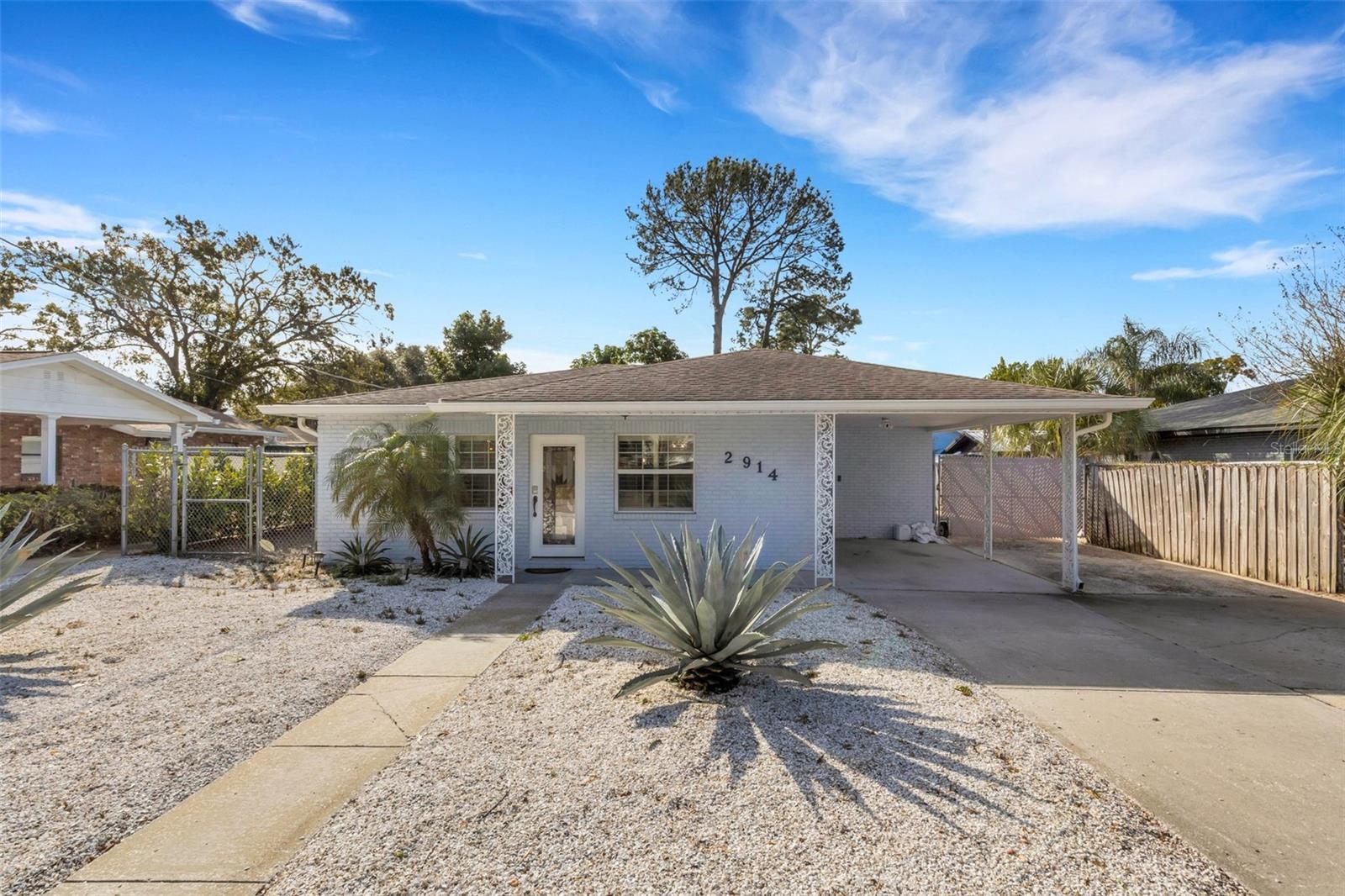 Image 3 of 39 For 2914 Lake Avenue