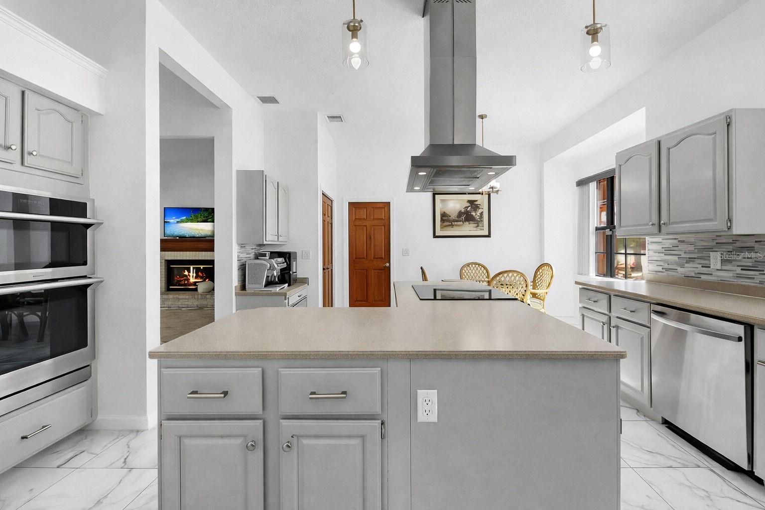 Image 19 of 77 For 13607 2nd Avenue E