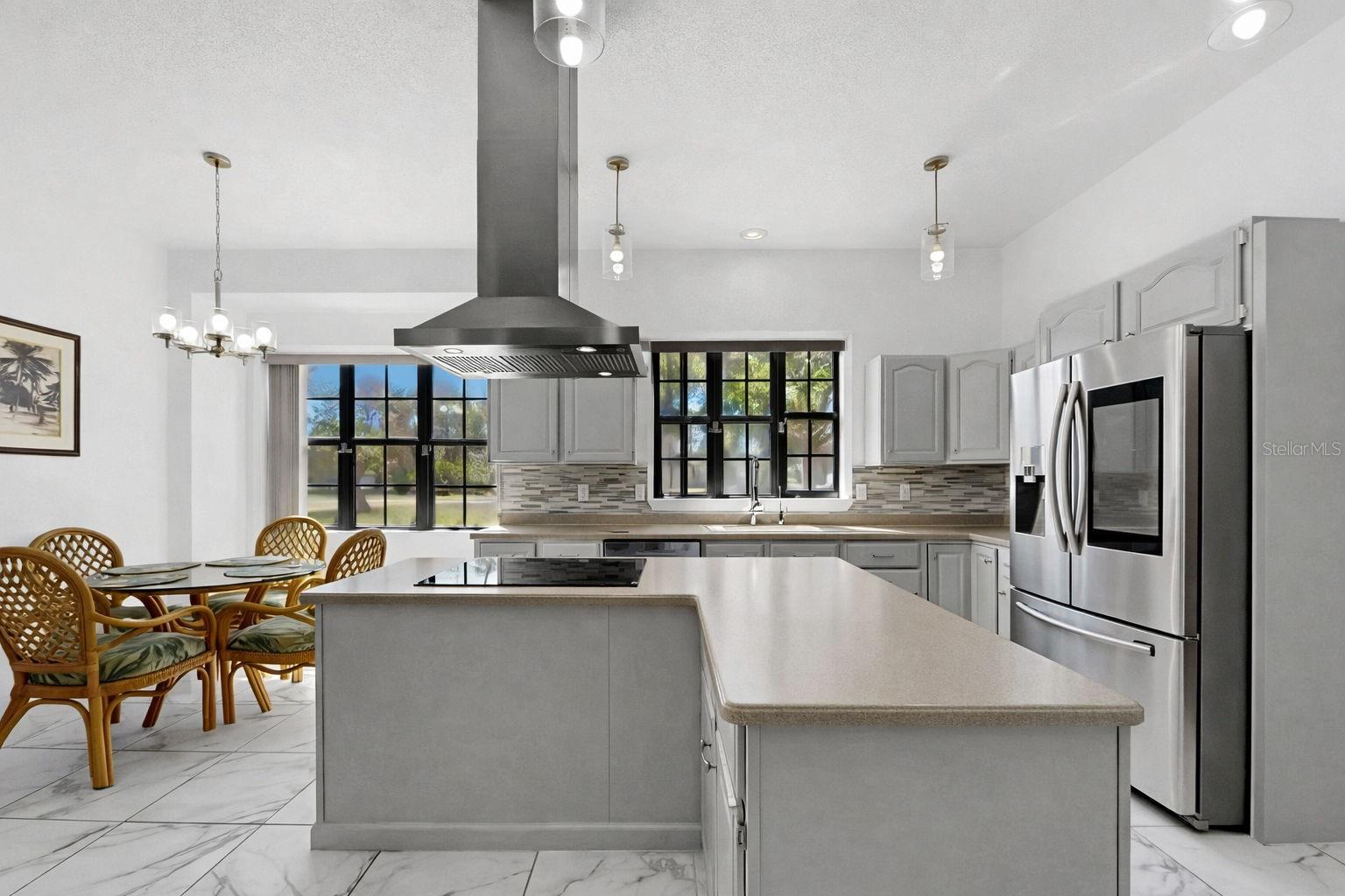 Image 21 of 77 For 13607 2nd Avenue E