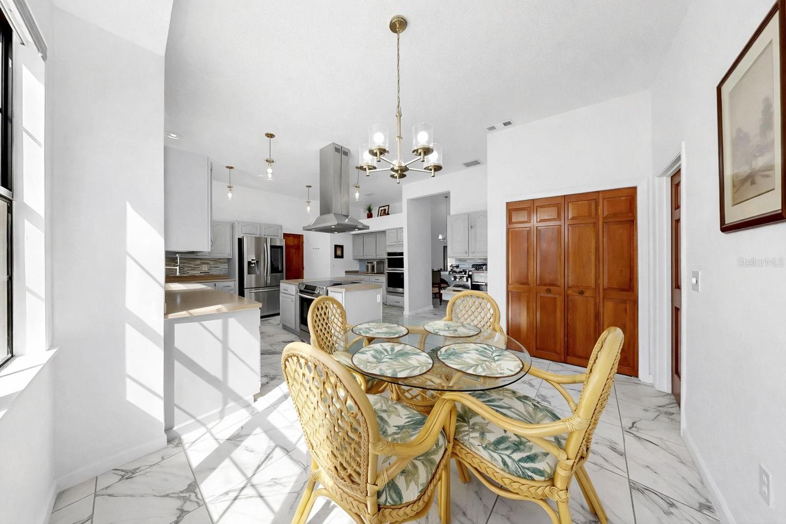 Image 28 of 77 For 13607 2nd Avenue E