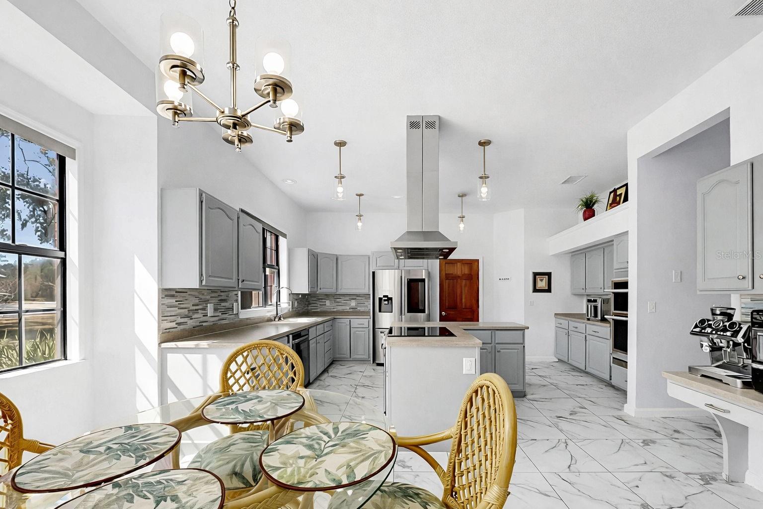 Image 29 of 77 For 13607 2nd Avenue E