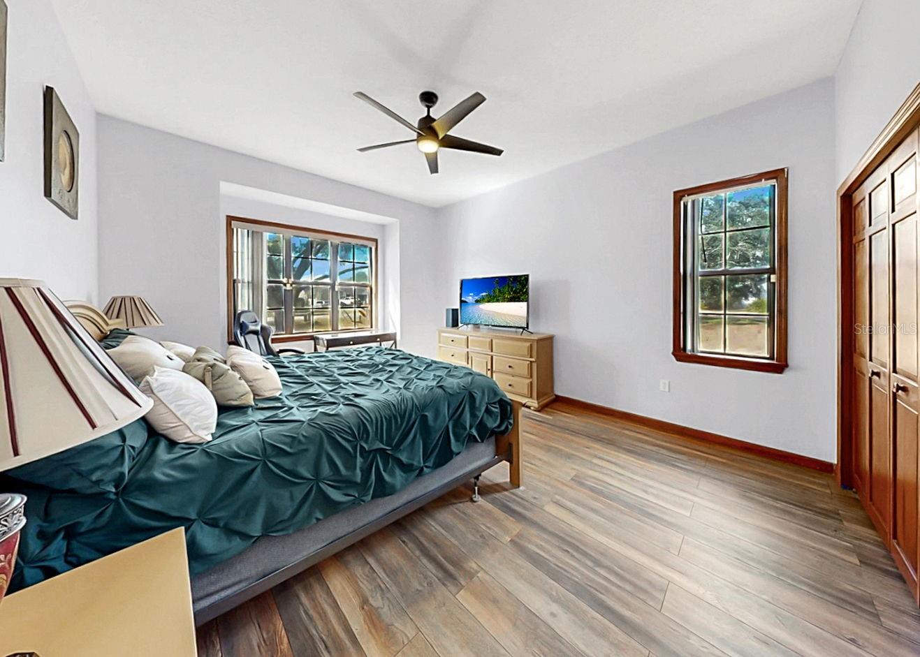 Image 52 of 77 For 13607 2nd Avenue E