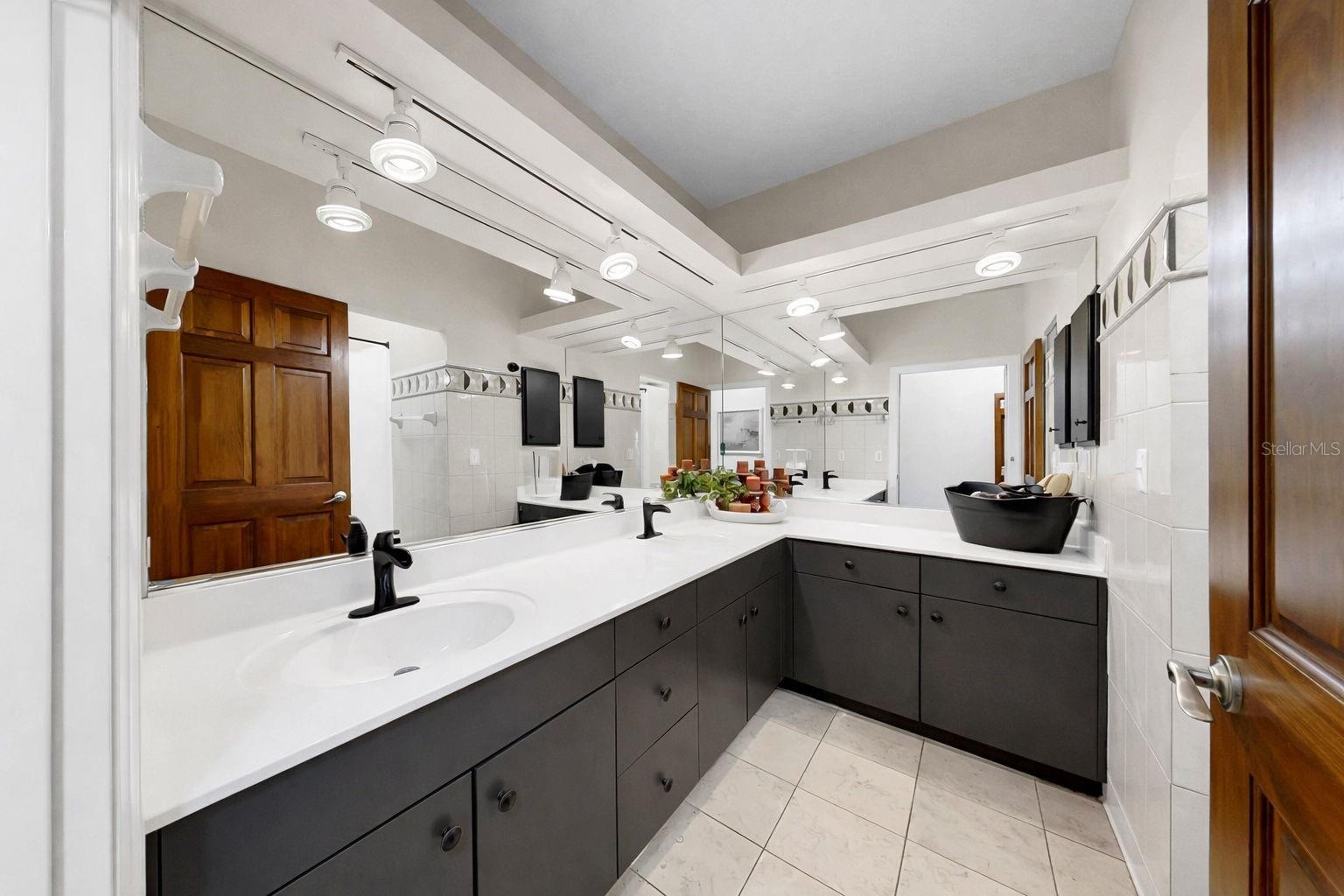 Image 56 of 77 For 13607 2nd Avenue E