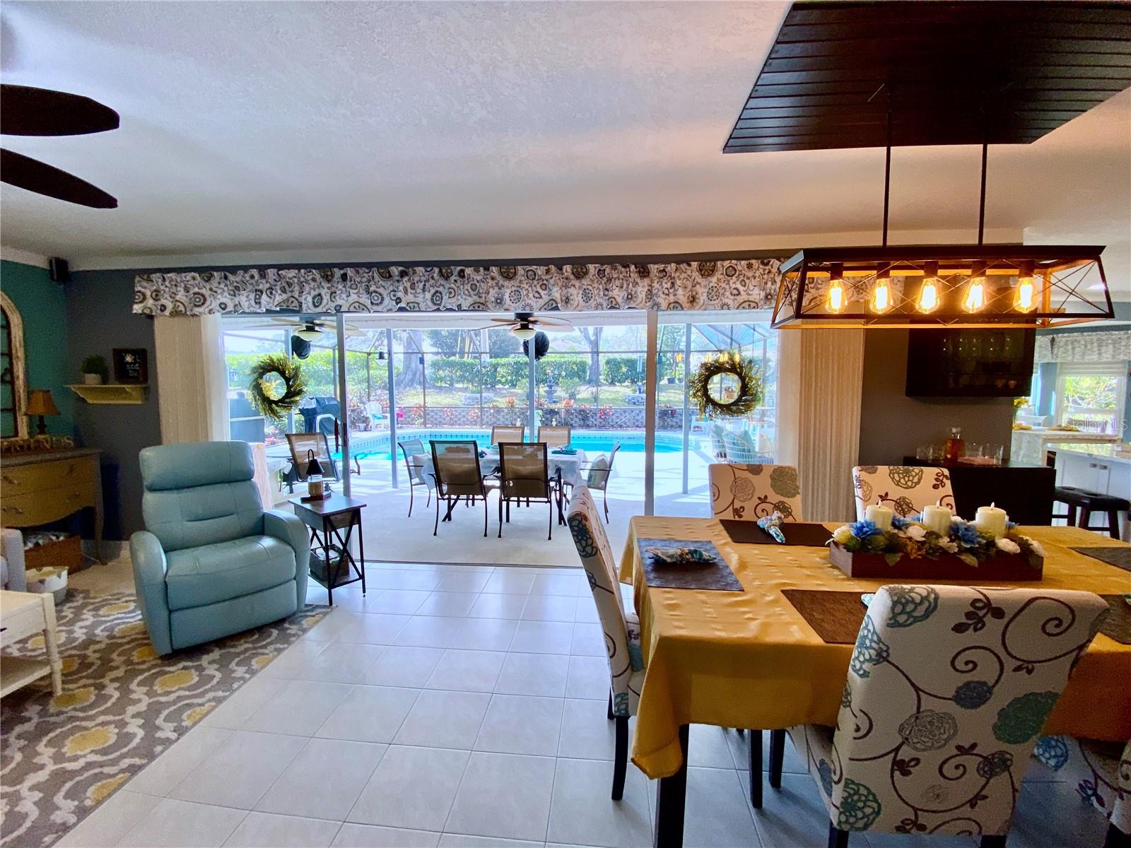 Listing photo id 10 for 3514 Links Court