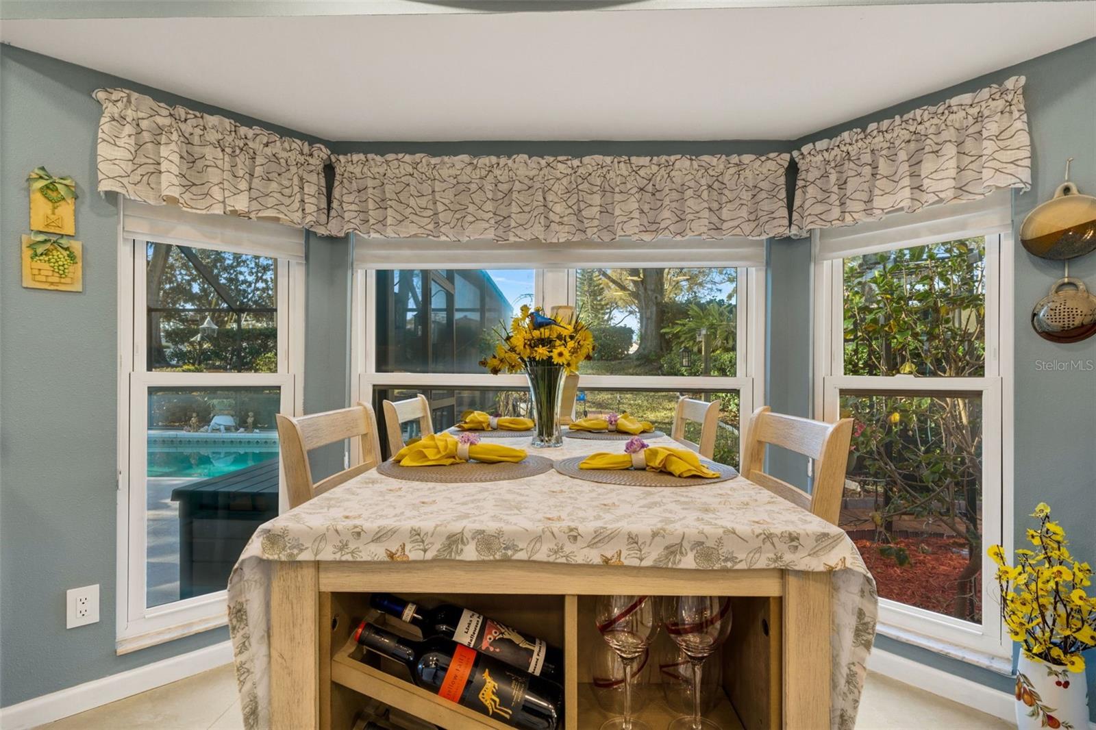 Listing photo id 21 for 3514 Links Court