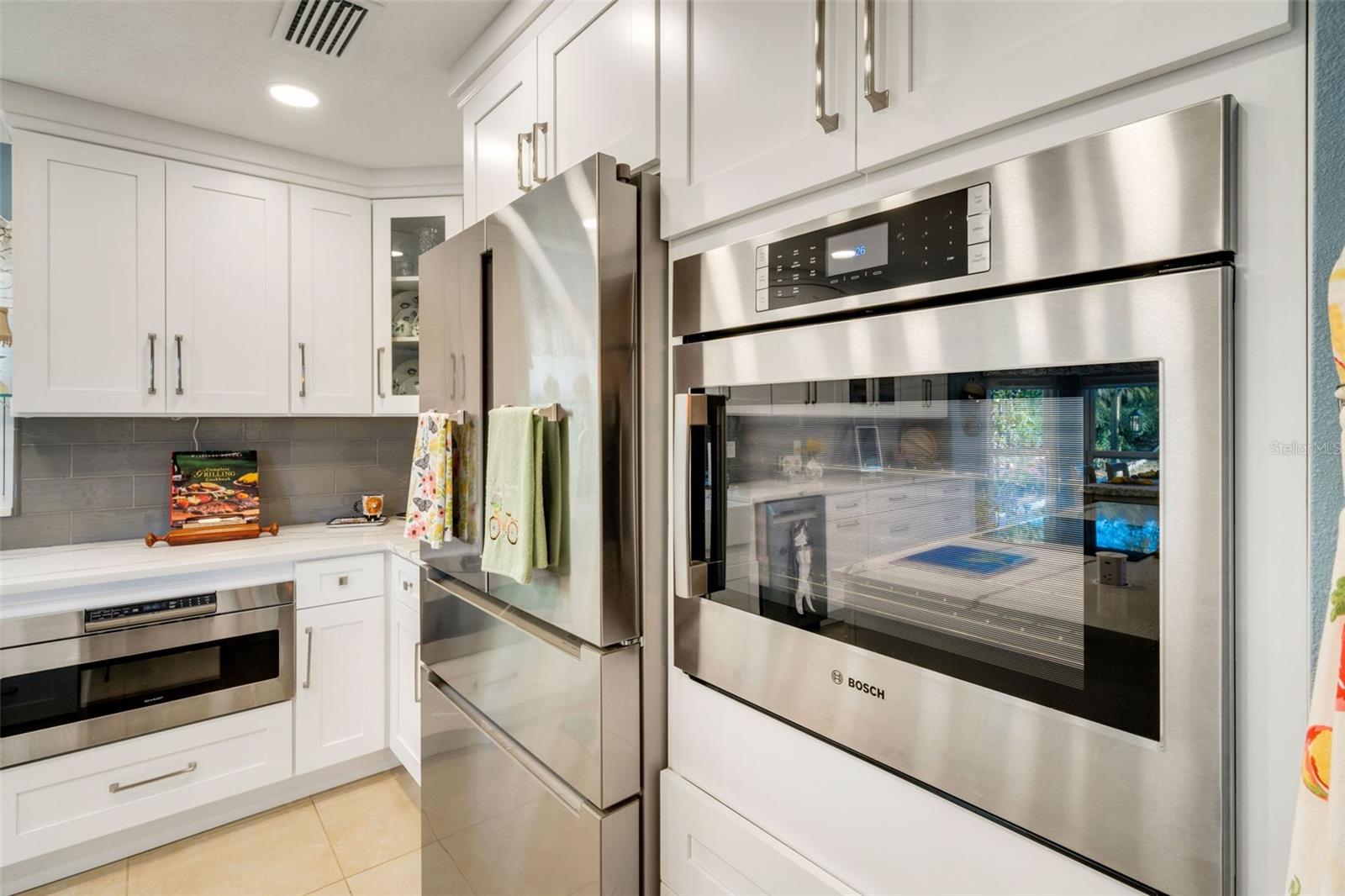 Listing photo id 28 for 3514 Links Court